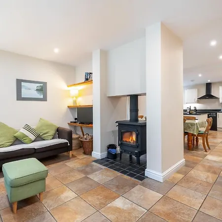 Holiday home The Lawns *